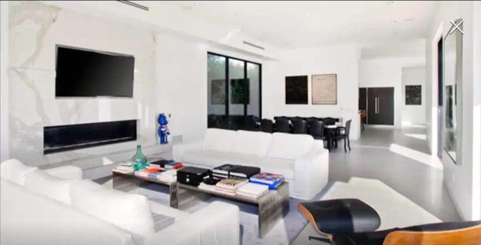 D's Modern City Villa — photo 4
