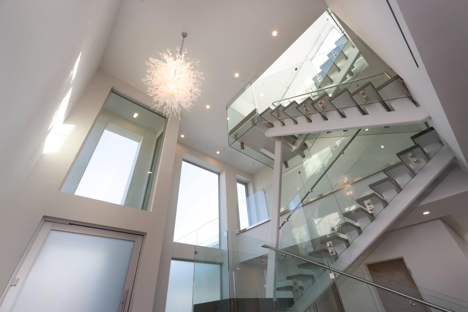 D's Modern Spaulding — photo 10