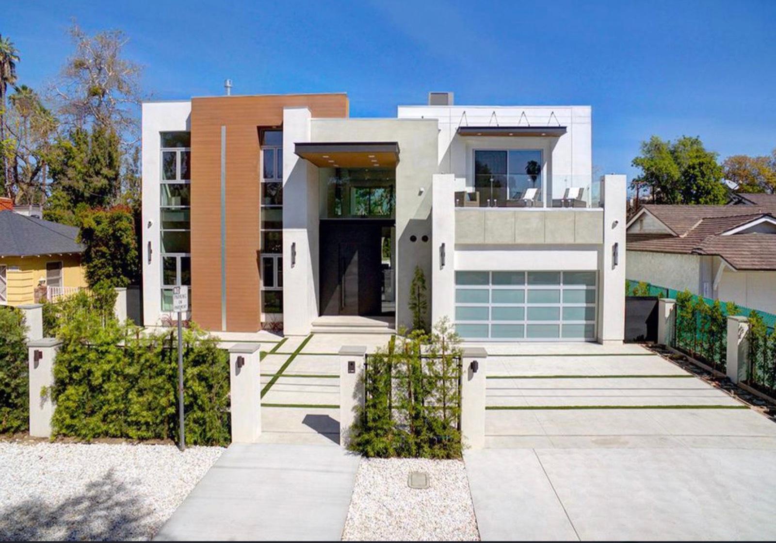 D's Studio city K house — photo 2