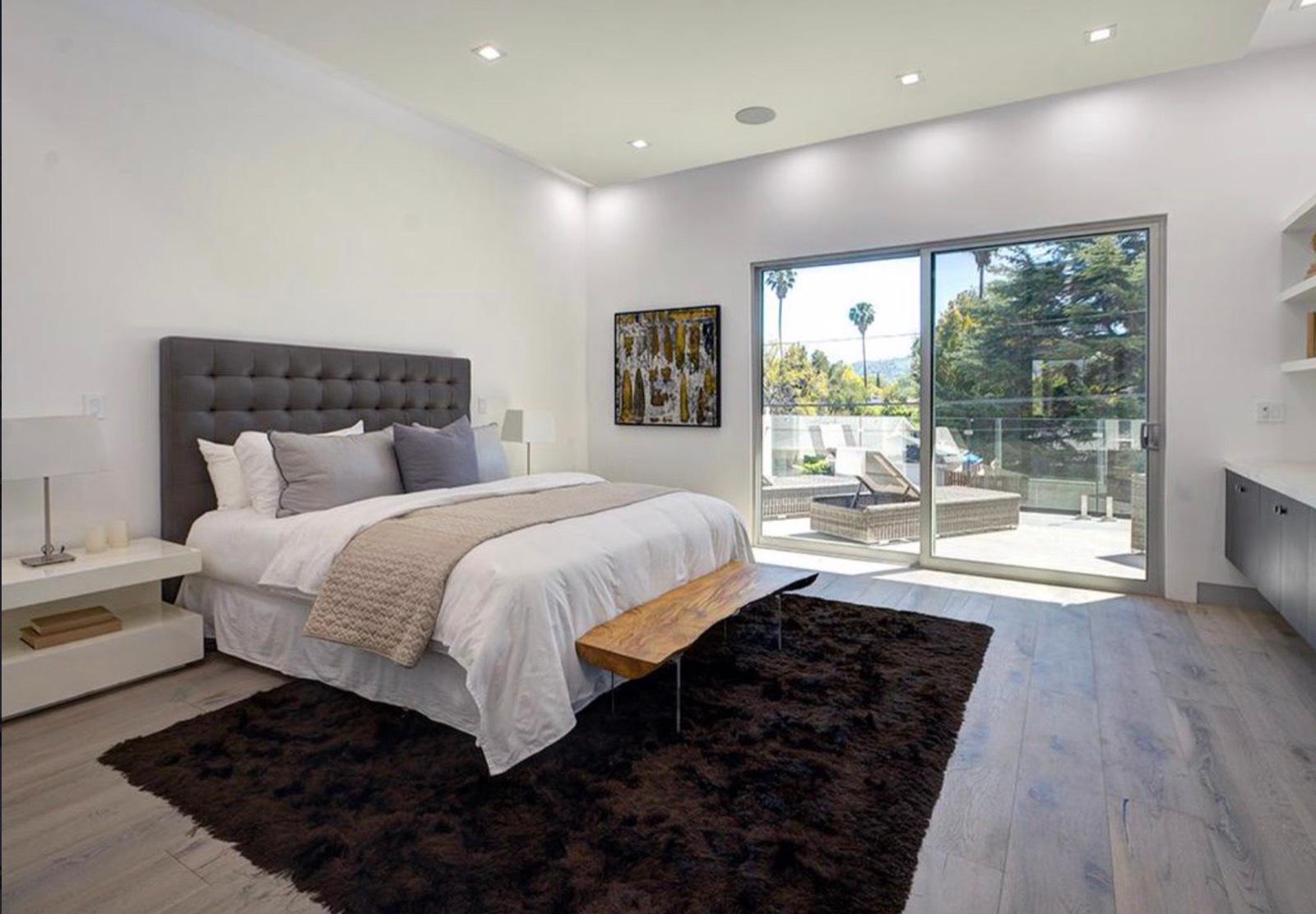 D's Studio city K house — photo 10