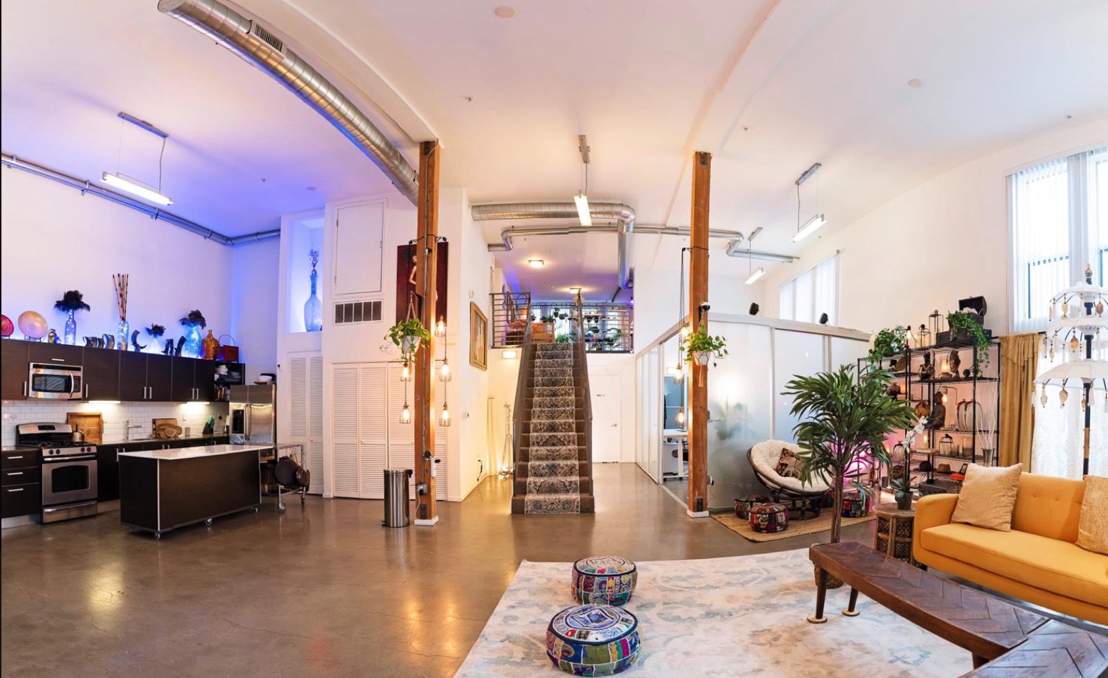 D's Studio — photo 3