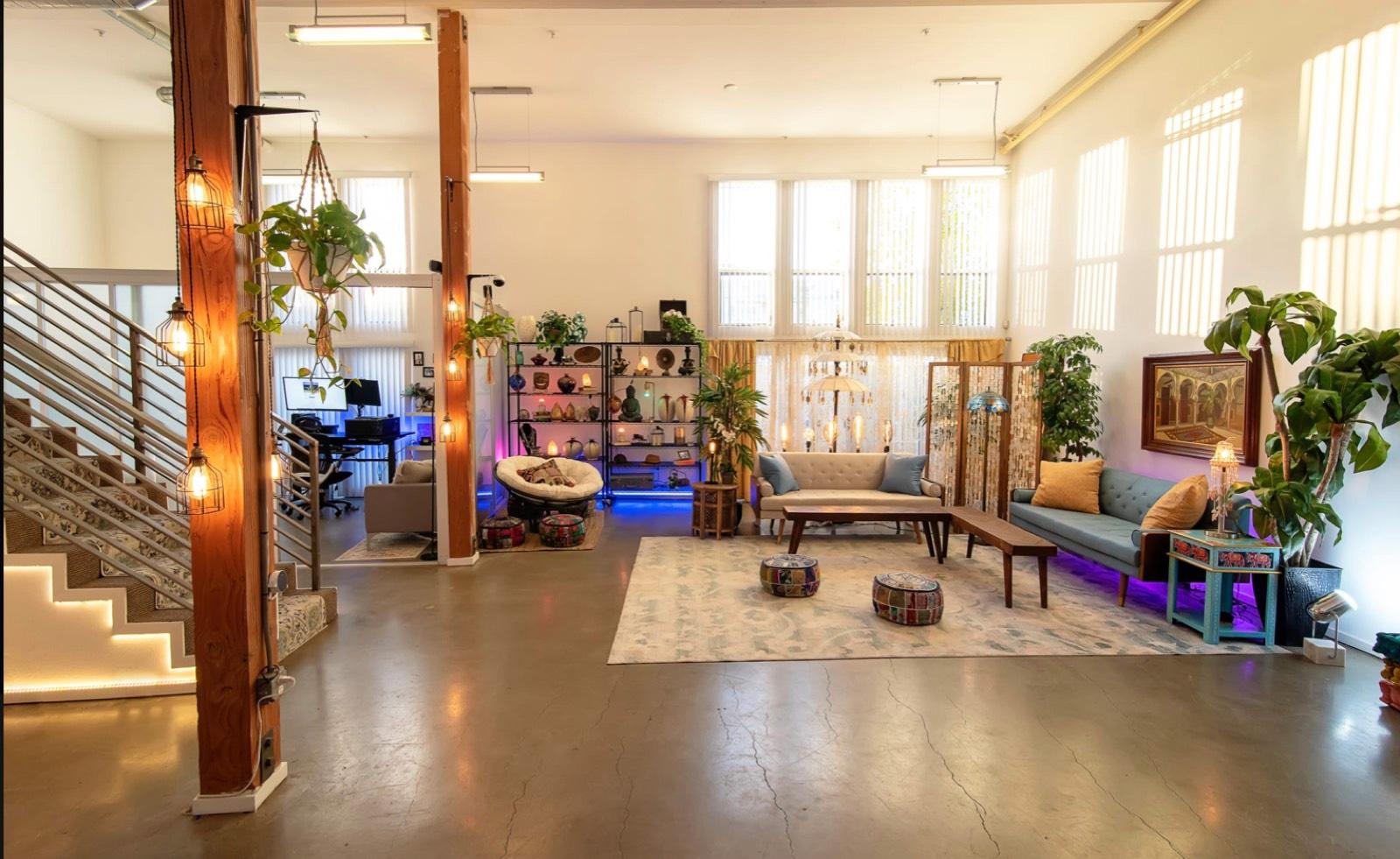 D's Studio — photo 1