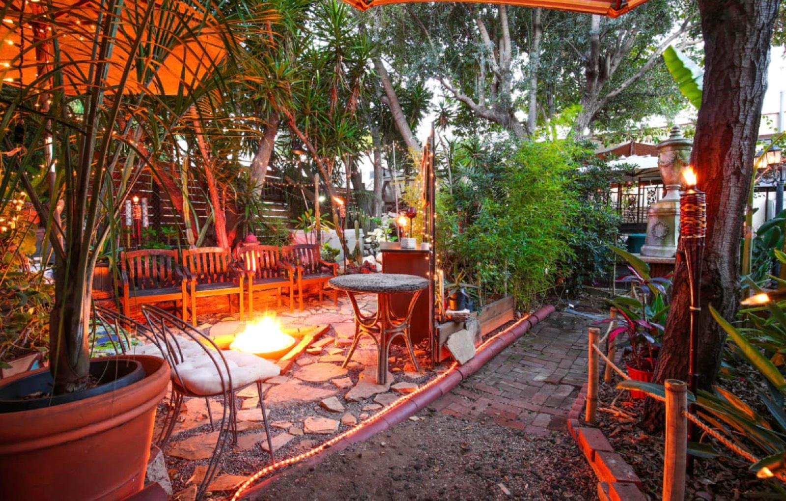 D's Tropical Tiki Garden — photo 11