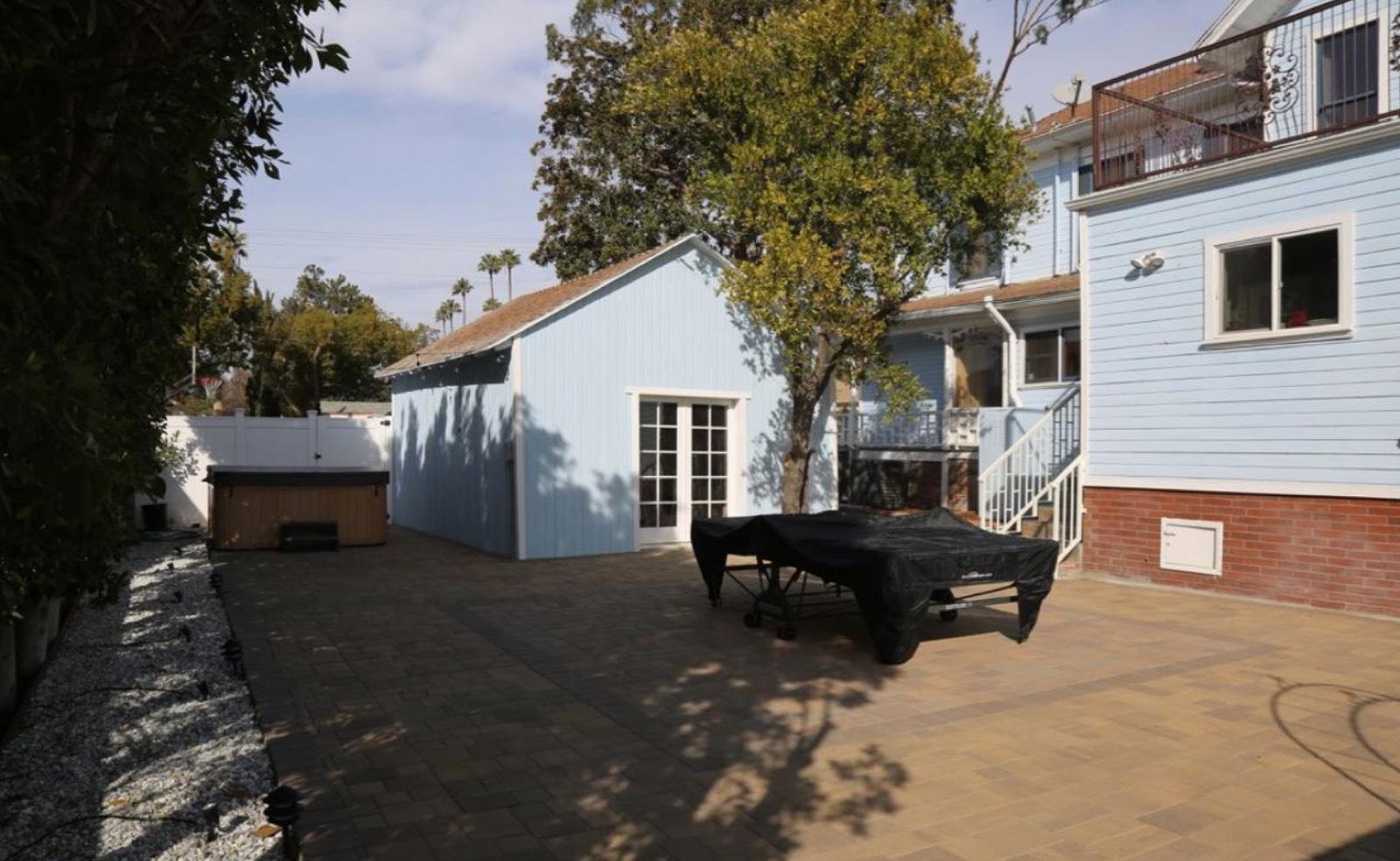 D's Victorian House — photo 9
