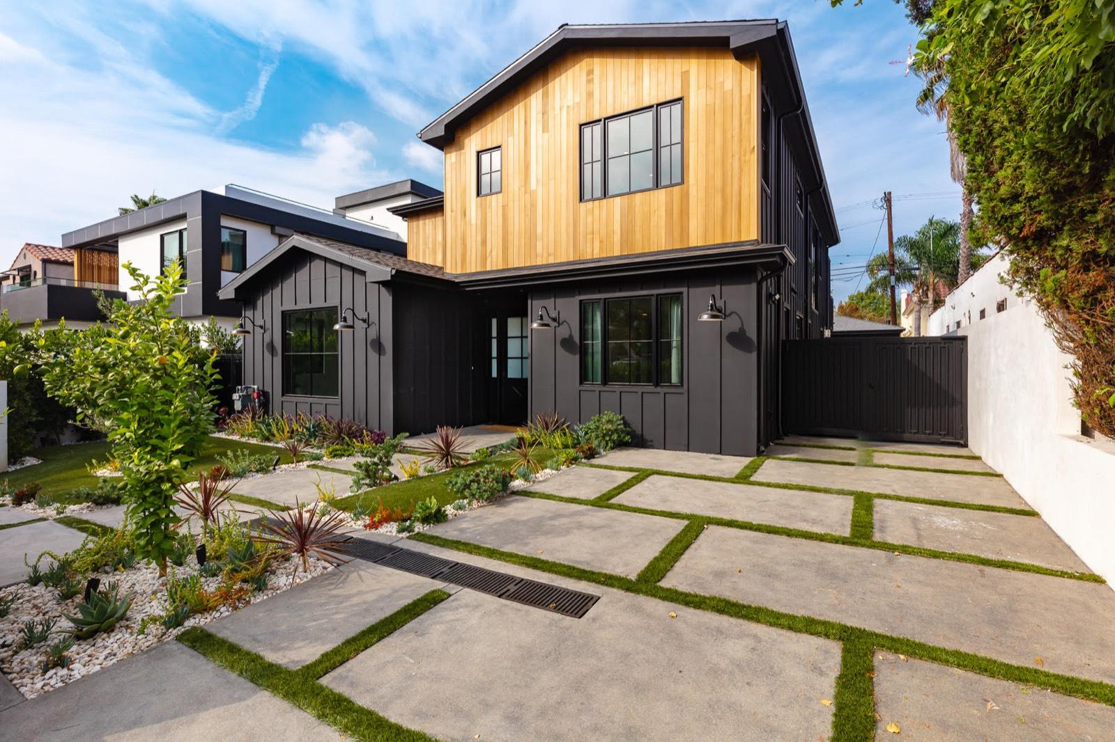 D's West Farmhouse — photo 11