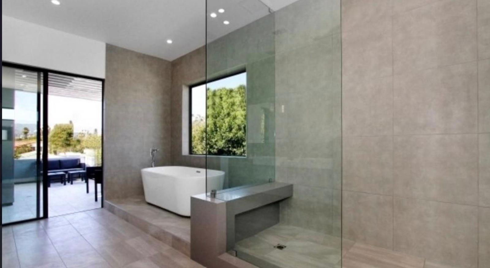 D’s West Hollywood House — photo 1
