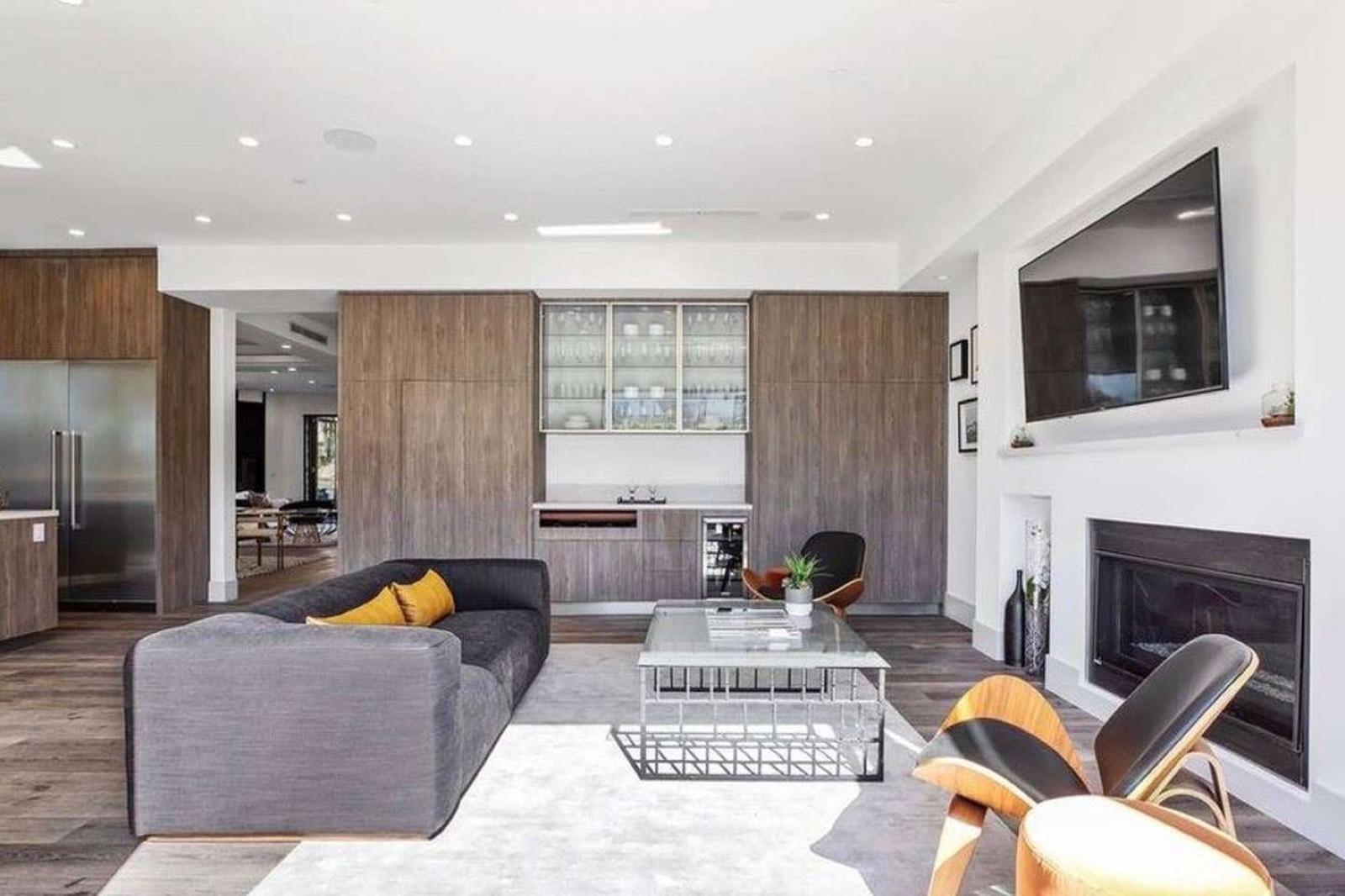 D's WestLA Villa — photo 12