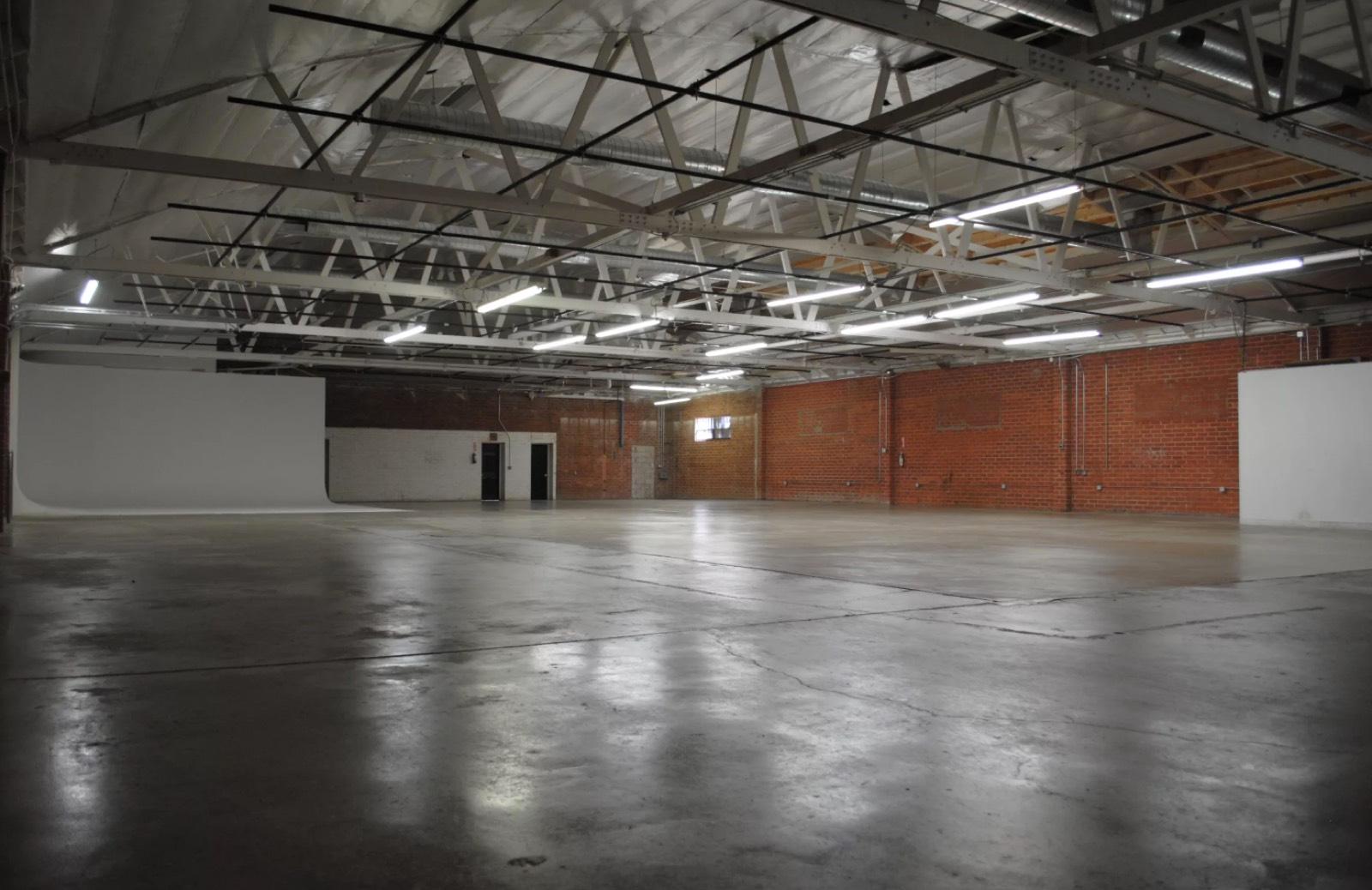 DT Warehouse — photo 6