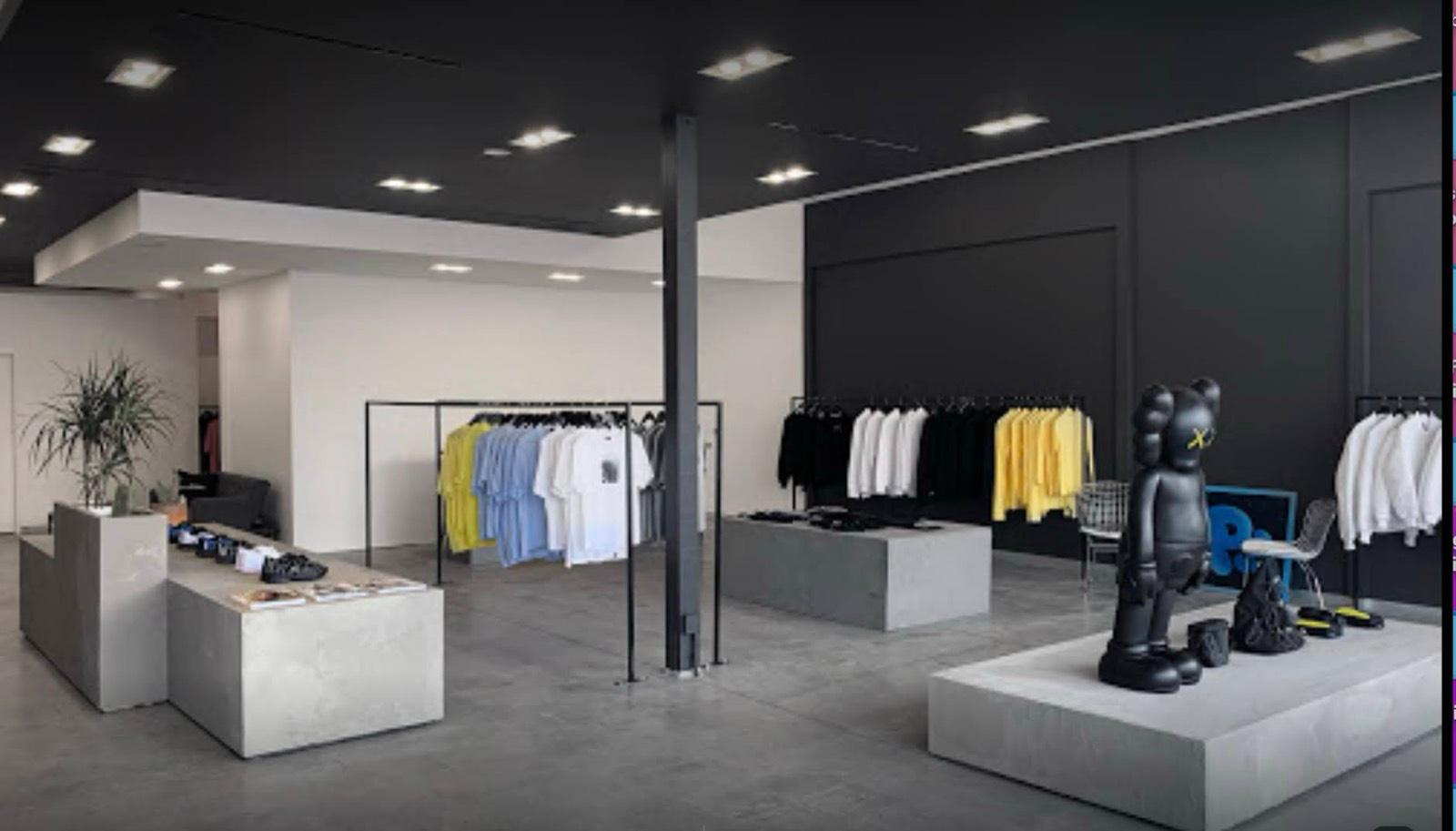 E's Chic Modern Clothing Store — photo 1