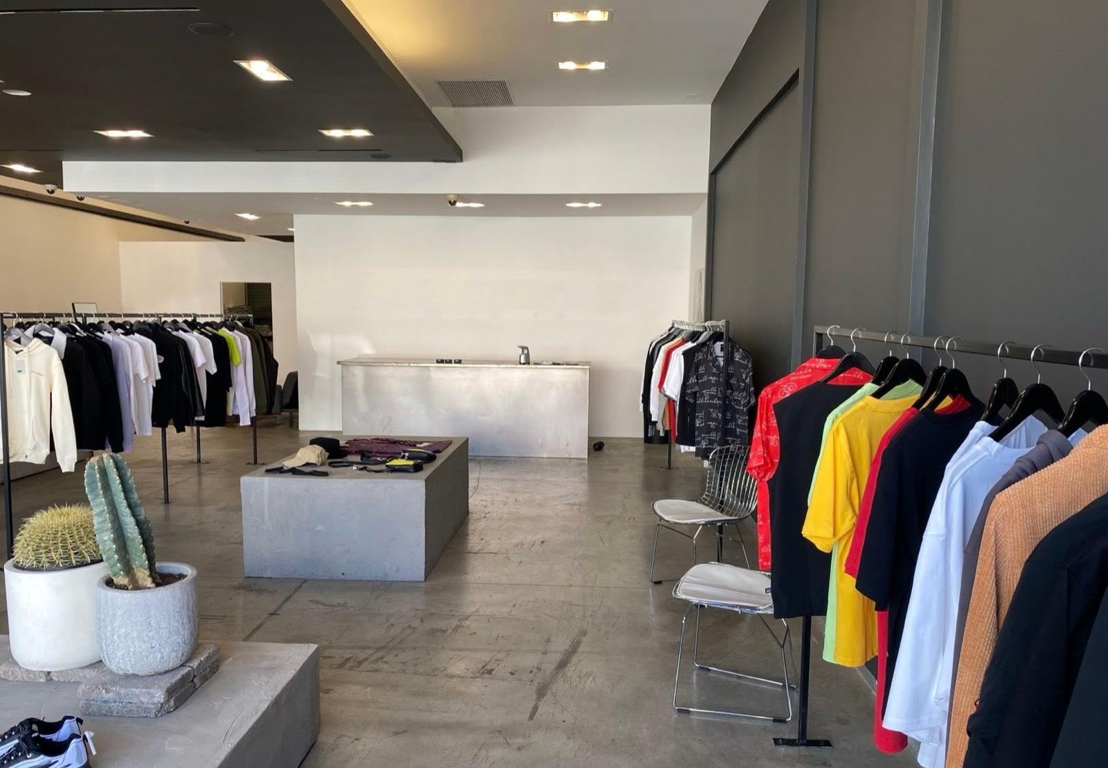E's Chic Modern Clothing Store — photo 8