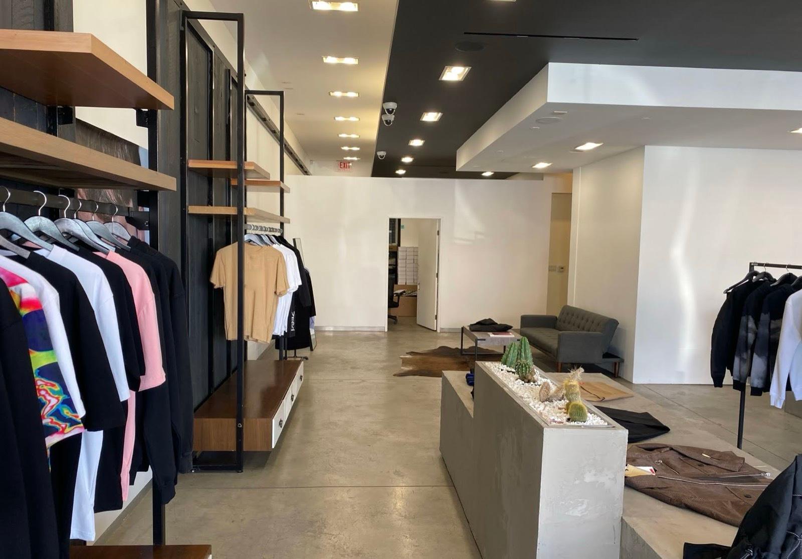 E's Chic Modern Clothing Store — photo 9