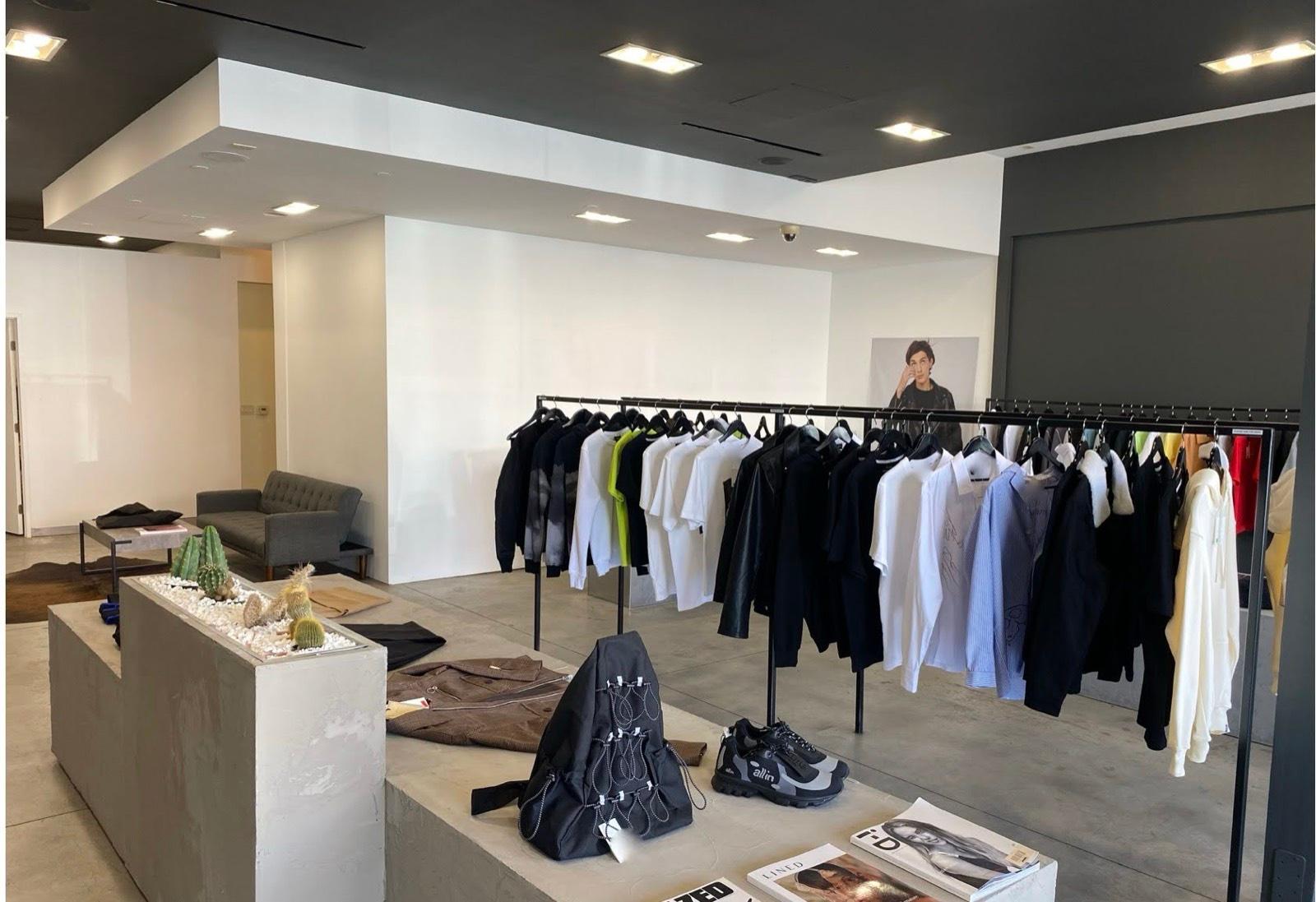 E's Chic Modern Clothing Store — photo 11