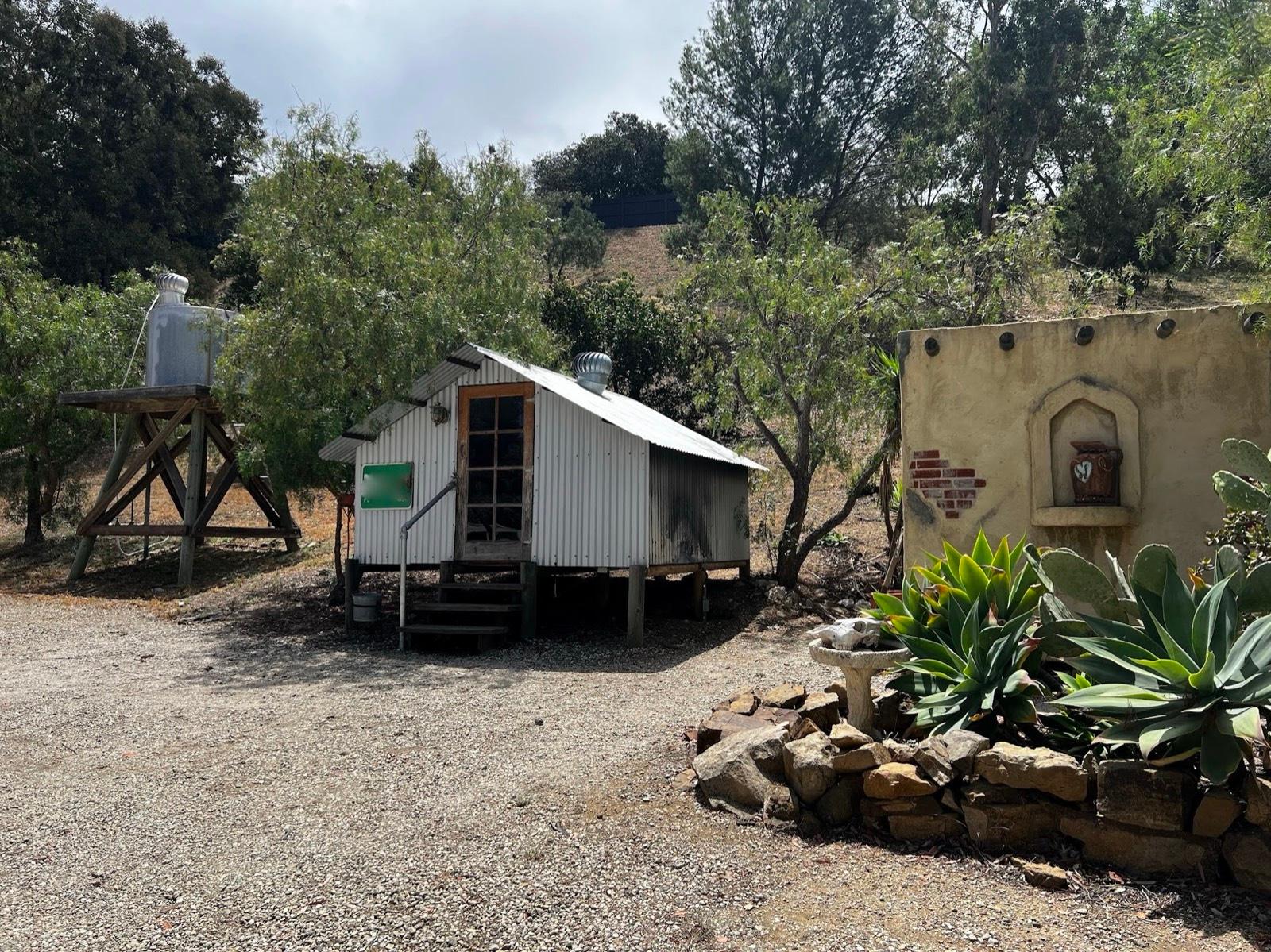 E's Country Saloon Ranch — photo 3