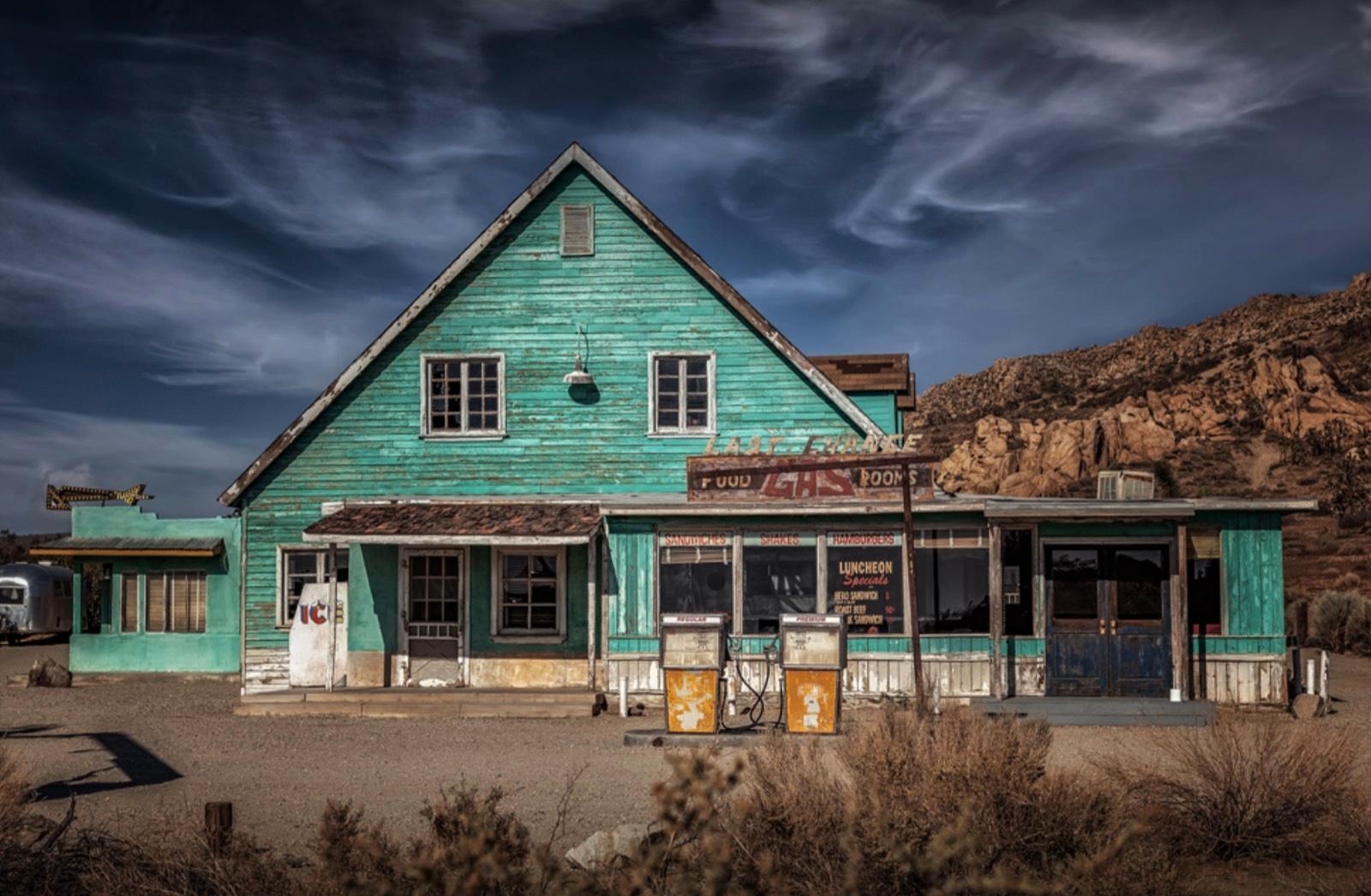 E's Desert Drive By — photo 1