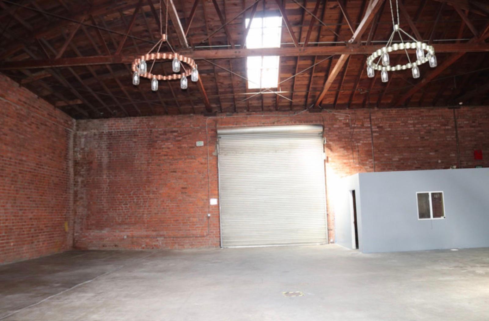 E's Warehouse — photo 12