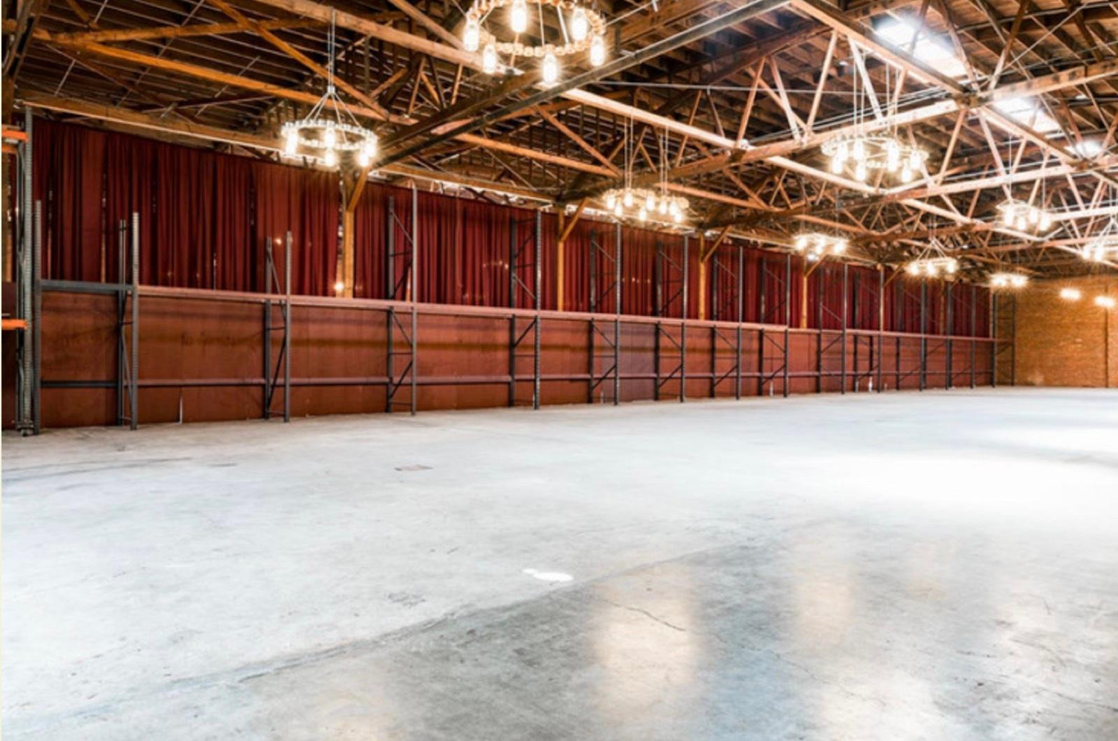 E's Warehouse — photo 10