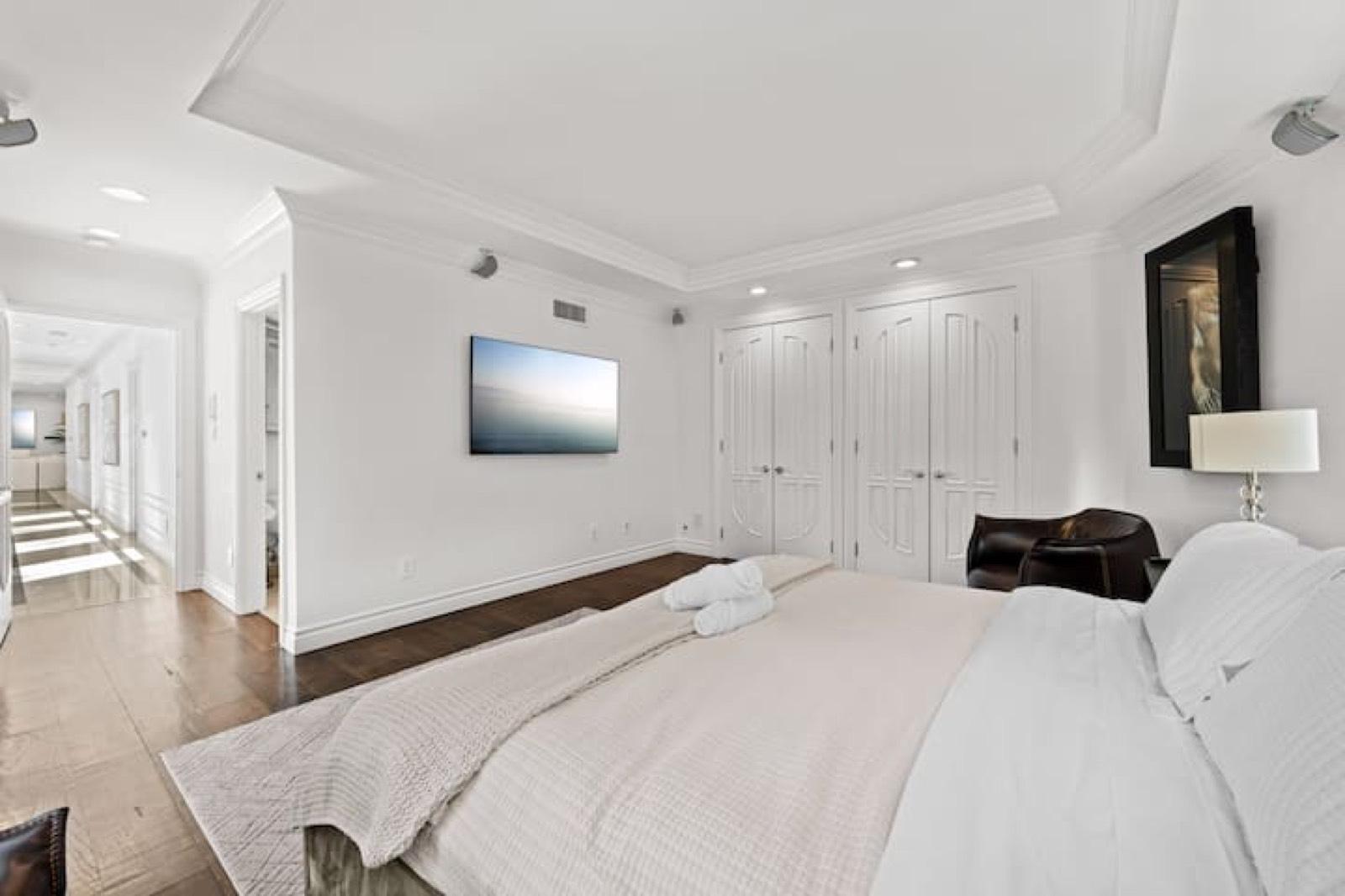Encino Stylish Home — photo 3