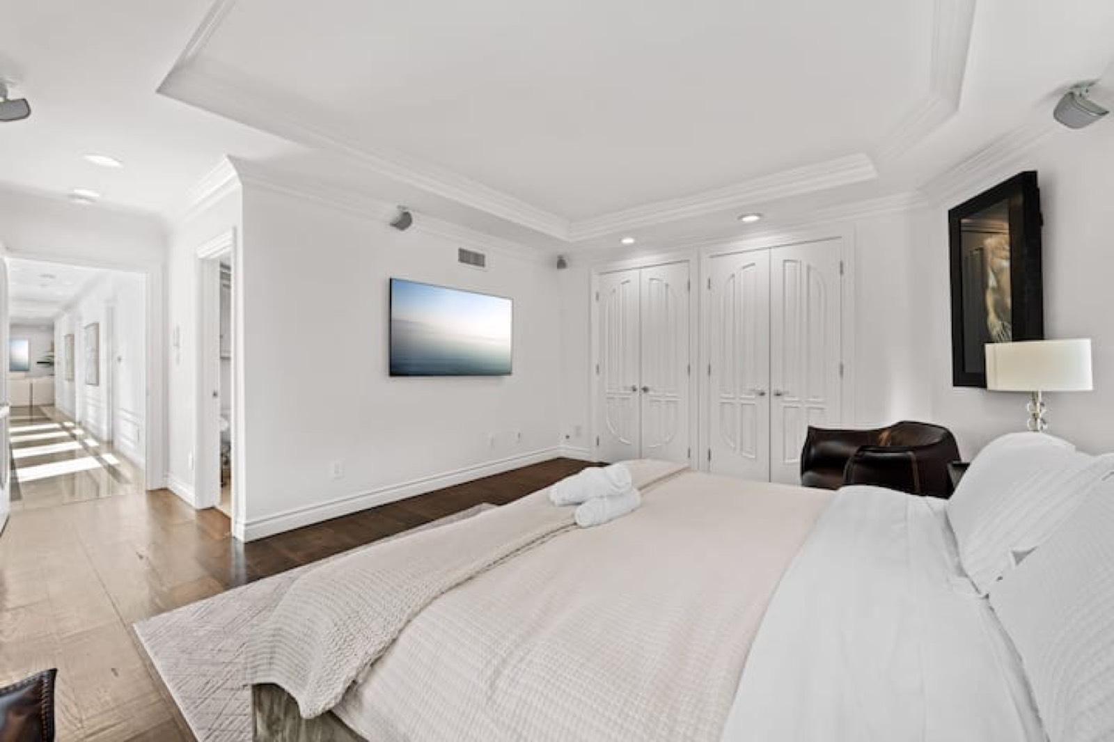 Encino Stylish Home — photo 4