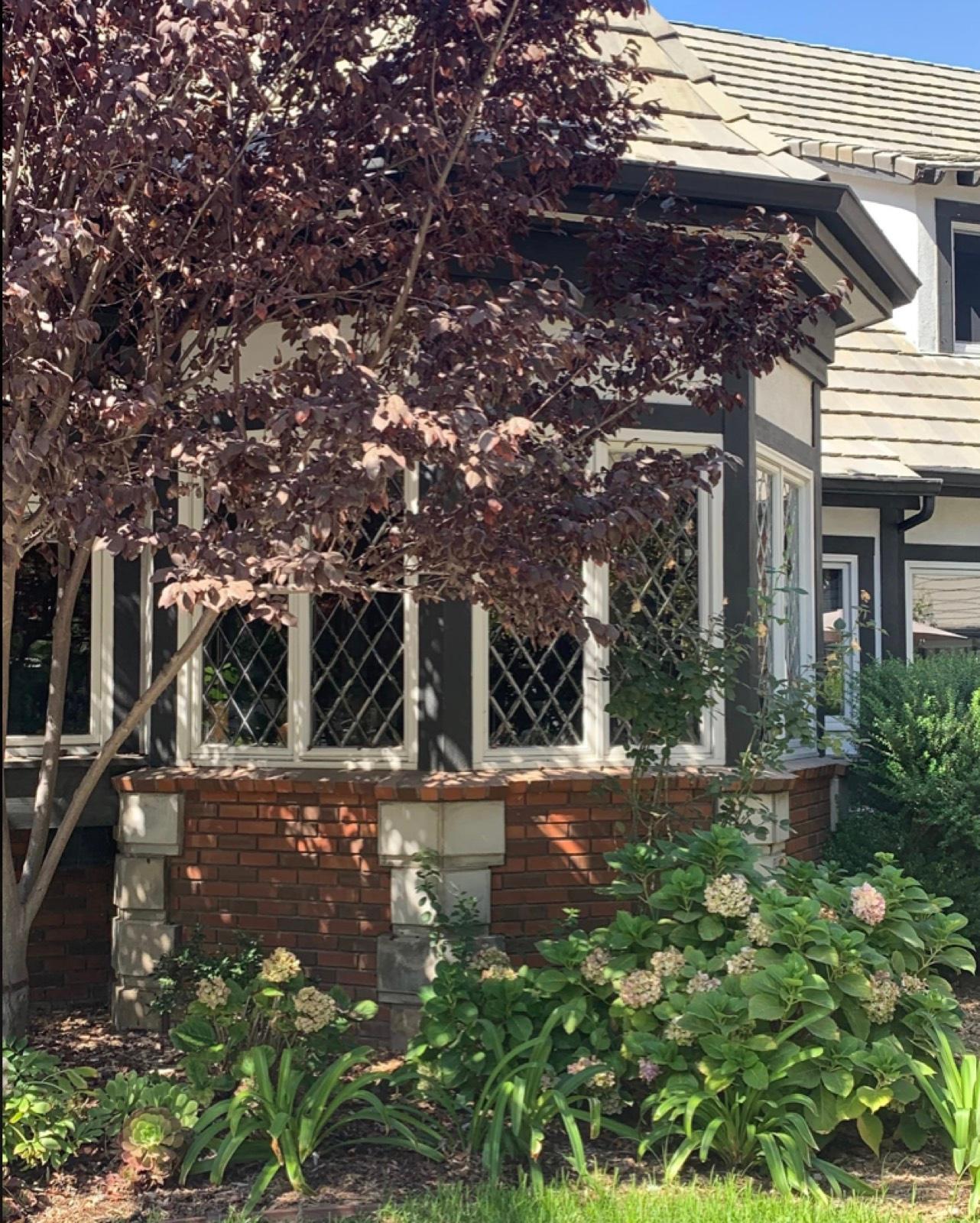 English Tudor — photo 11
