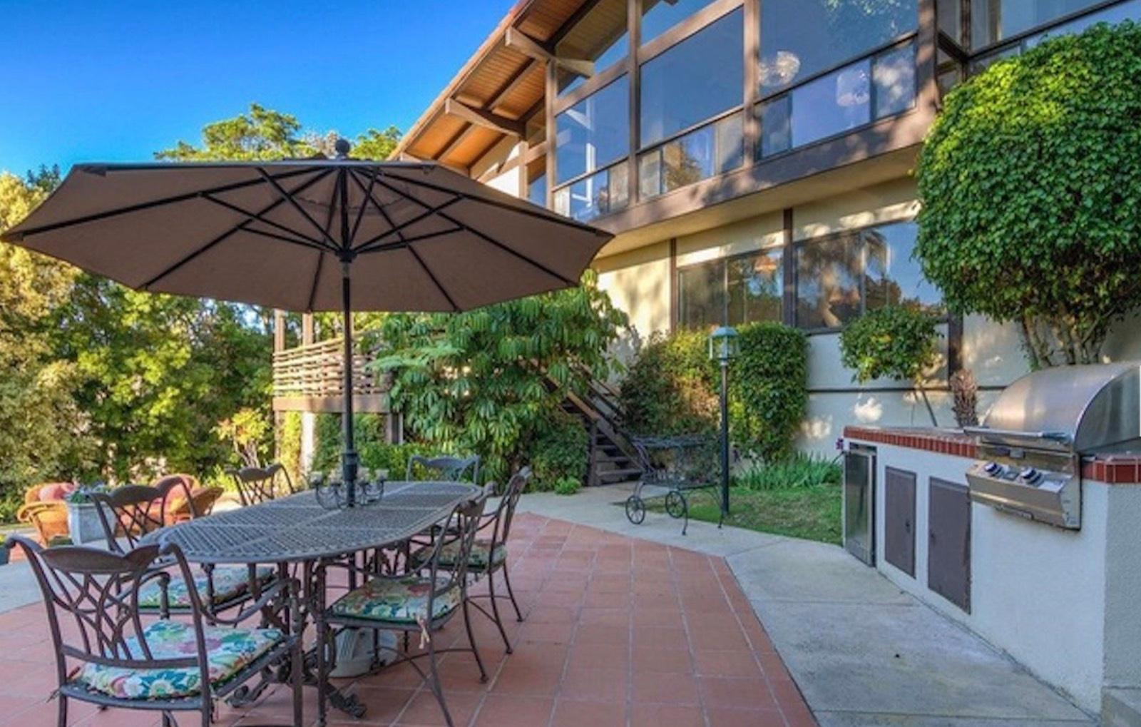 ER's South Bay Entertainer Home — photo 6