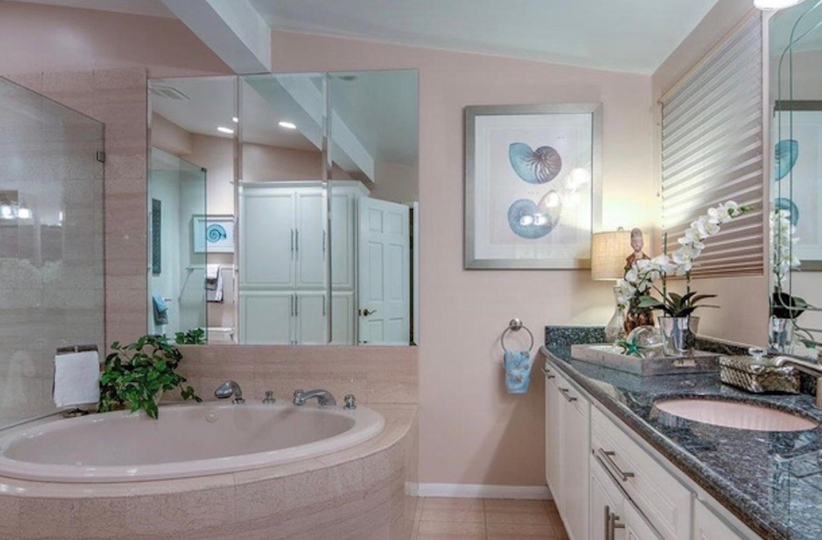 ER's South Bay Entertainer Home — photo 9