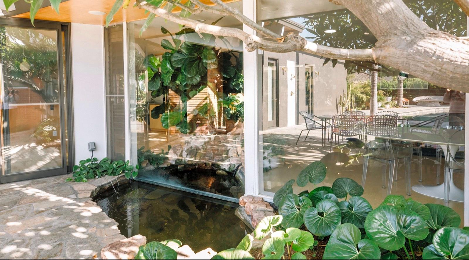 E's Midcentury Marvel Home — photo 2