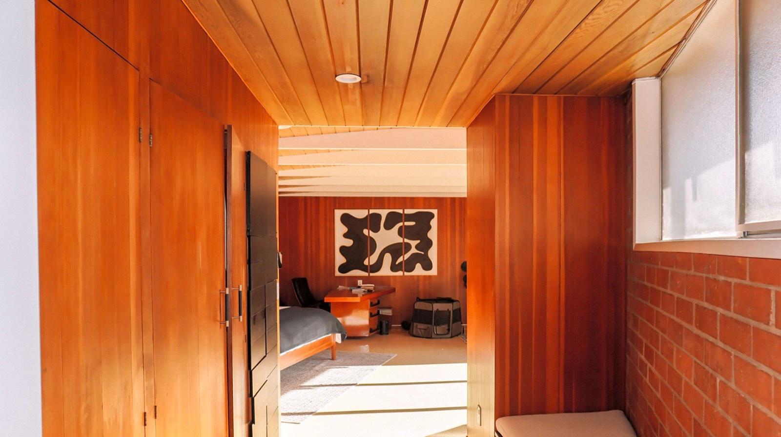E's Midcentury Marvel Home — photo 12