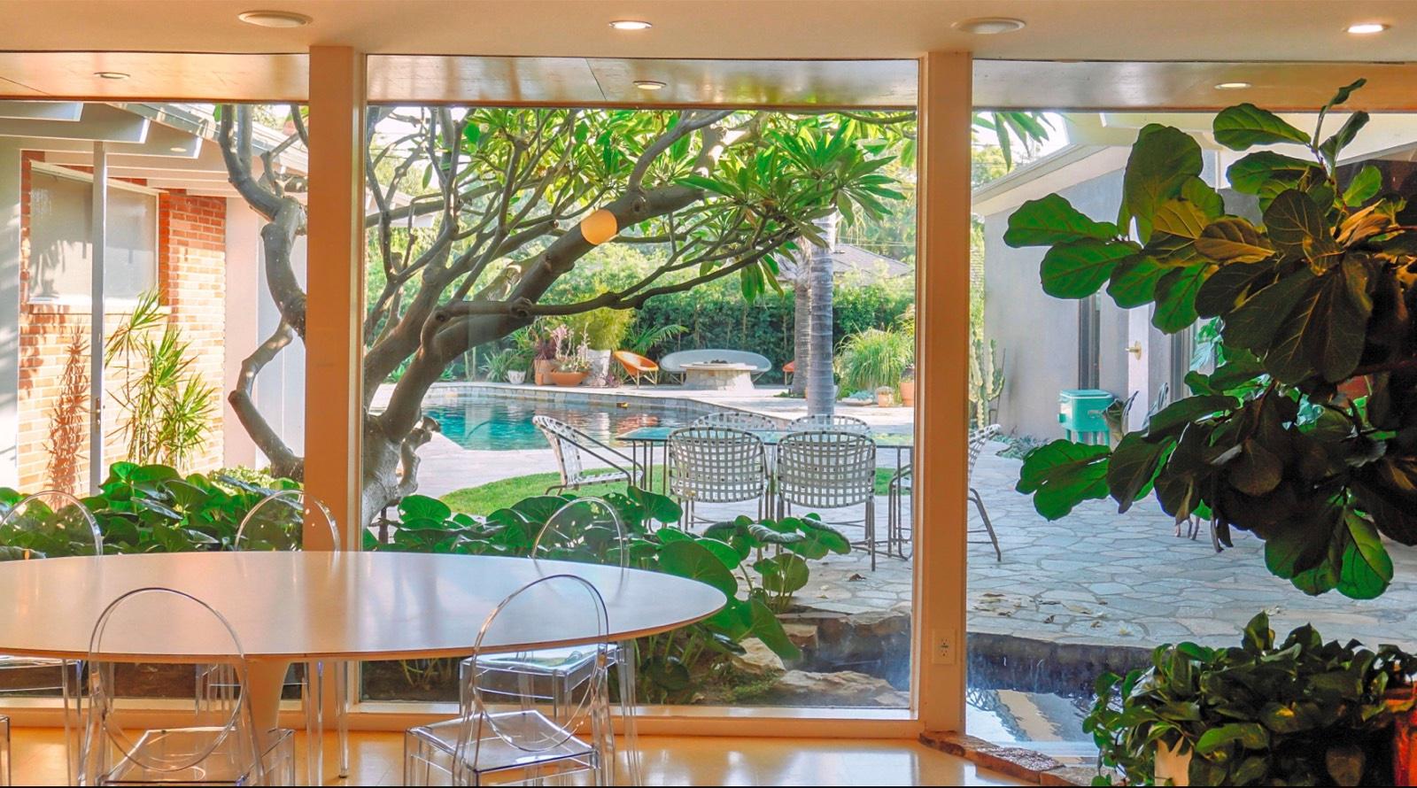 E's Midcentury Marvel Home — photo 4