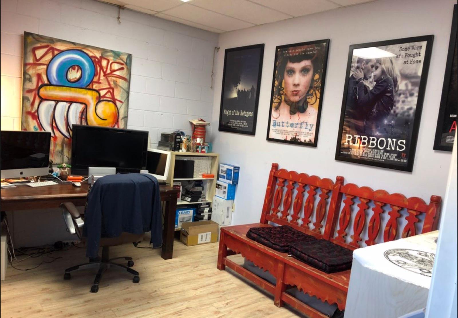 E's Office — photo 1