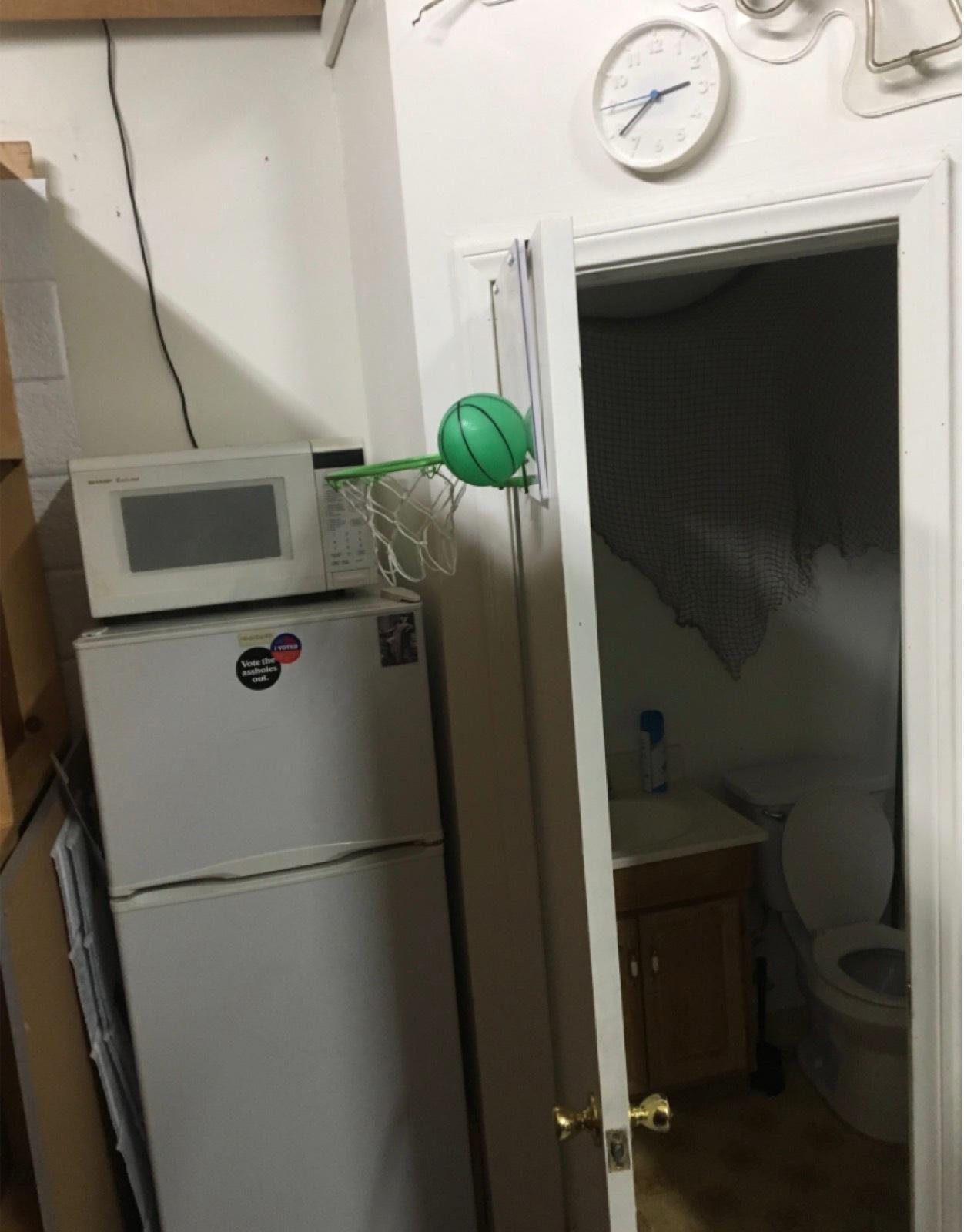 E's Small Jail Set — photo 5
