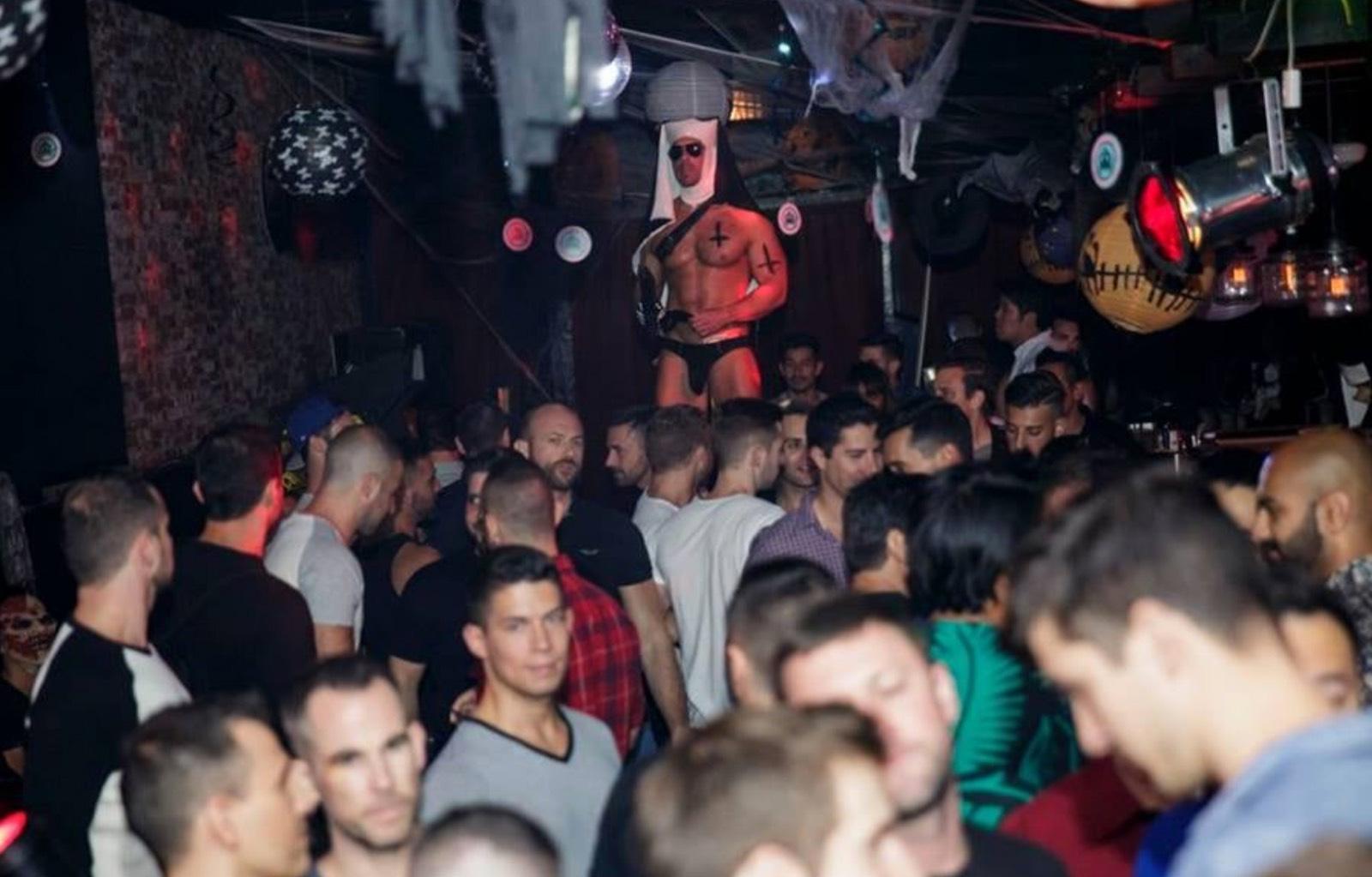 F Bar — photo 6