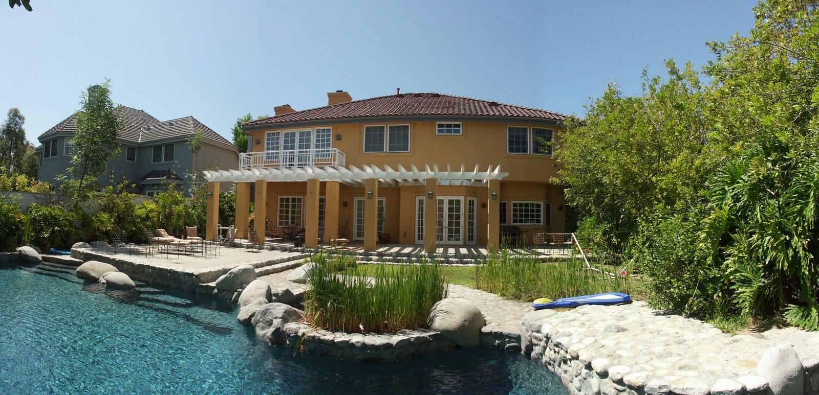 Feuer House — photo 1