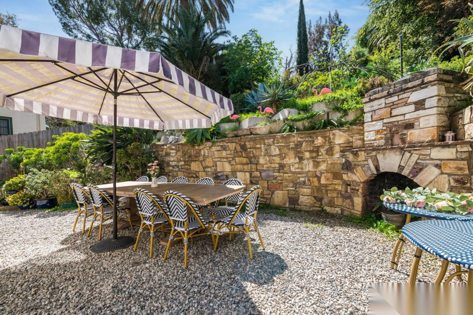 French style mansion near Glendale — photo 9