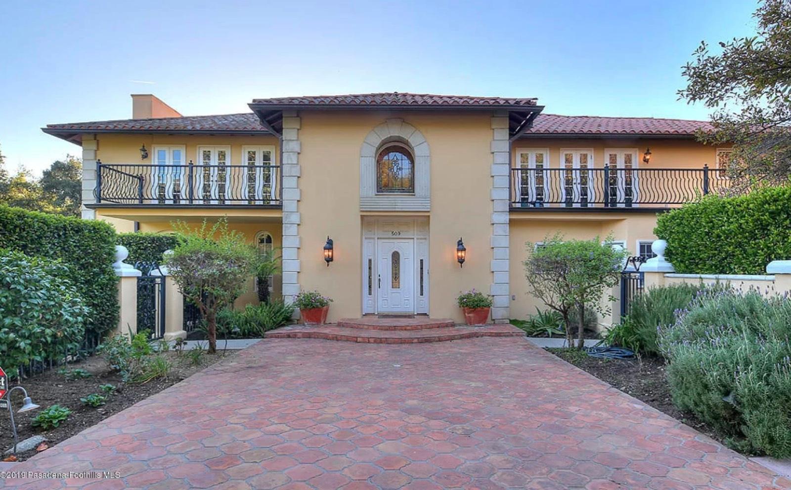 F's Mediterranean Villa — photo 2