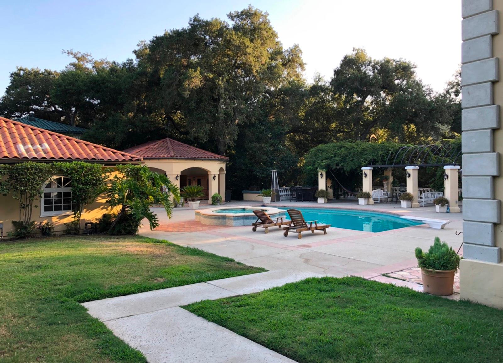 F's Mediterranean Villa — photo 3