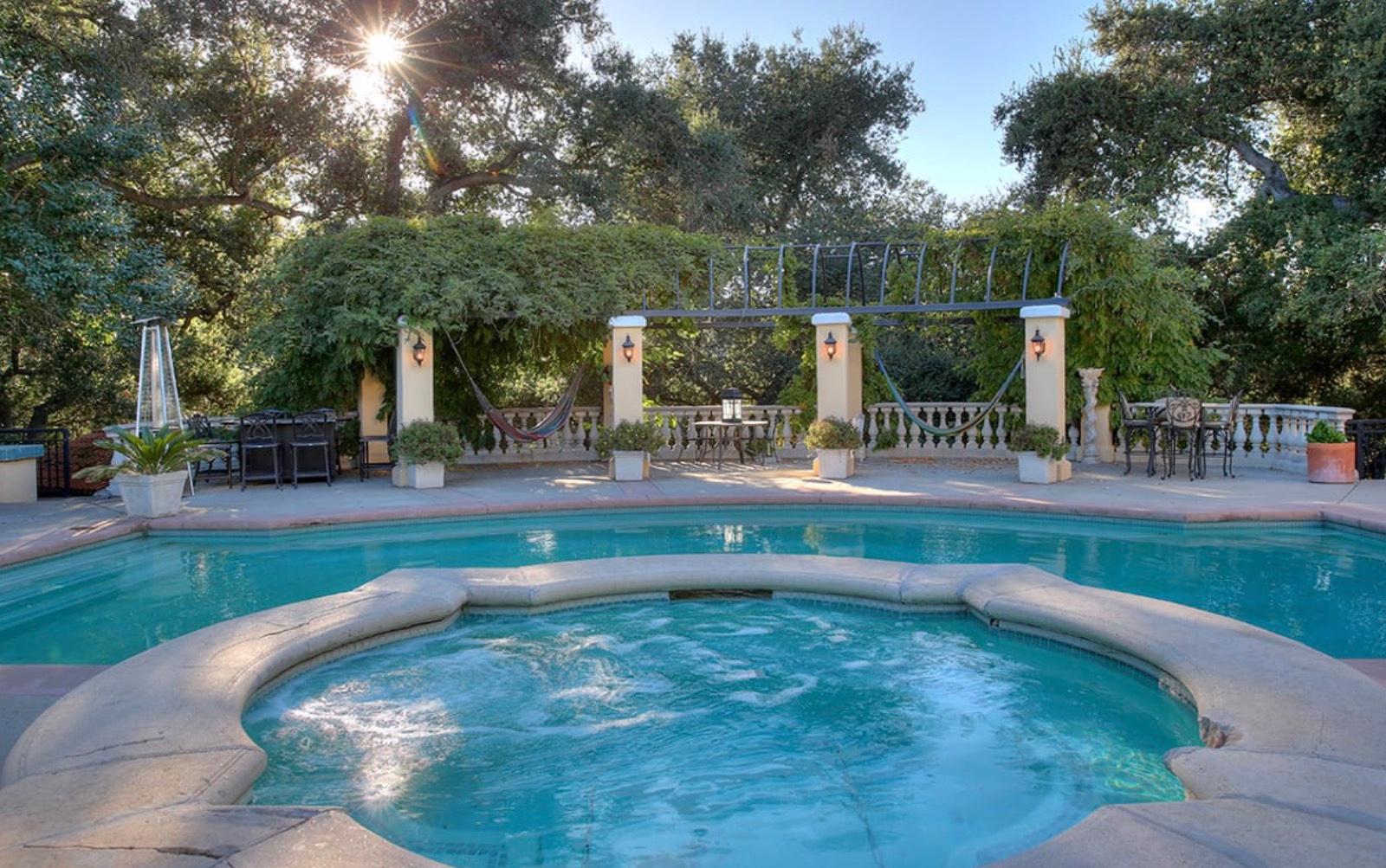 F's Mediterranean Villa — photo 9
