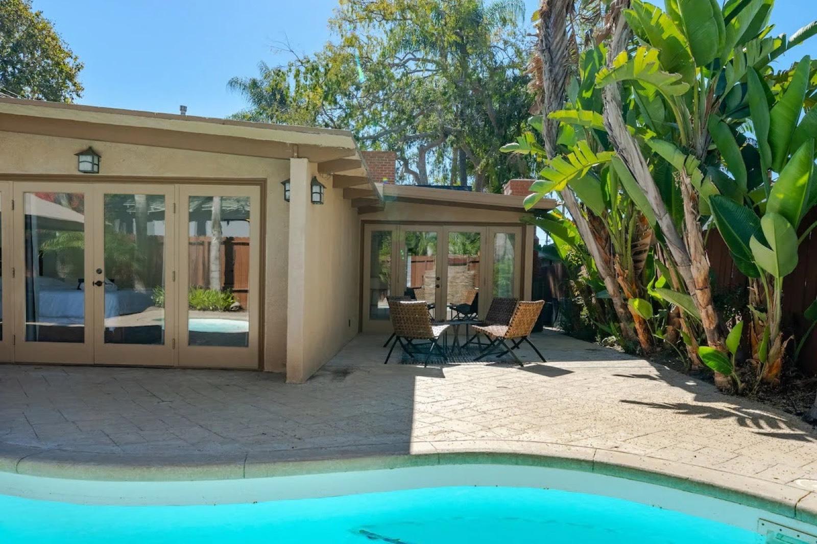 Gb Brentwood 5 bedroom - pool — photo 5
