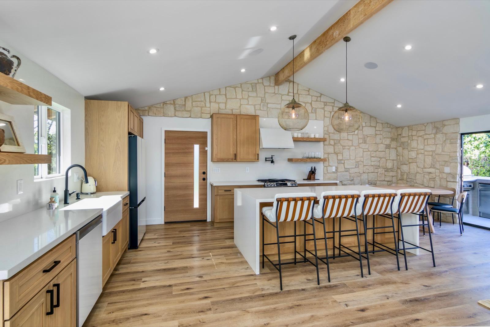 Gio’s tz cozy abode — photo 2