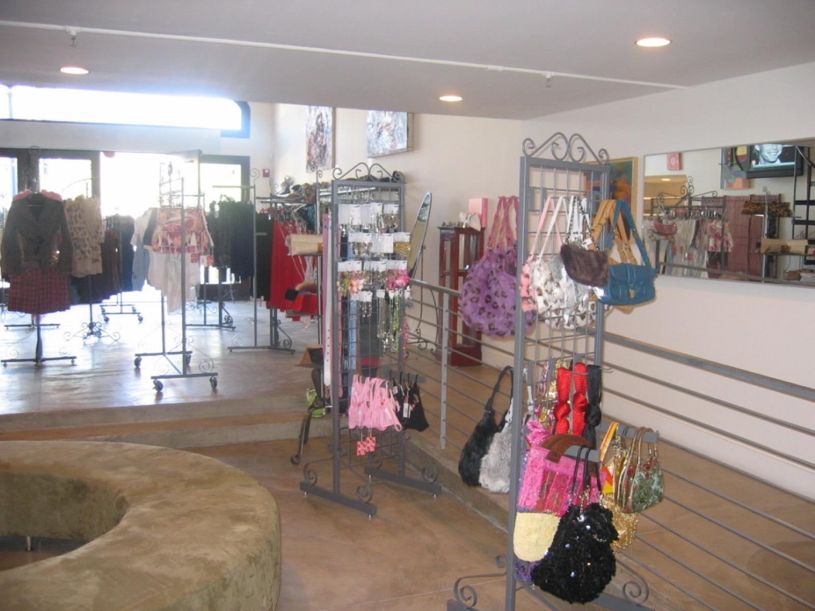 Girlie Store — photo 3
