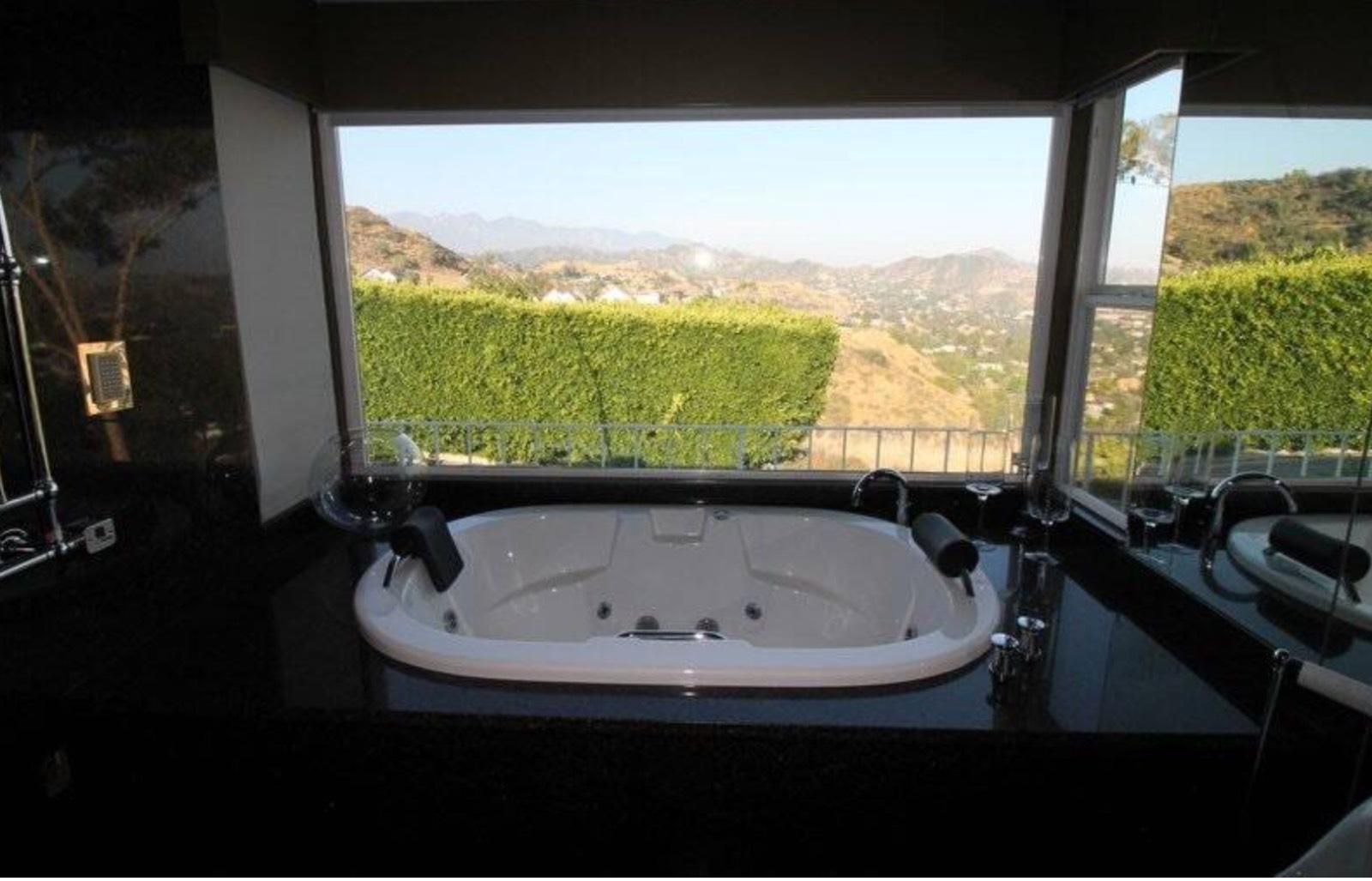 Glendale View House — photo 12