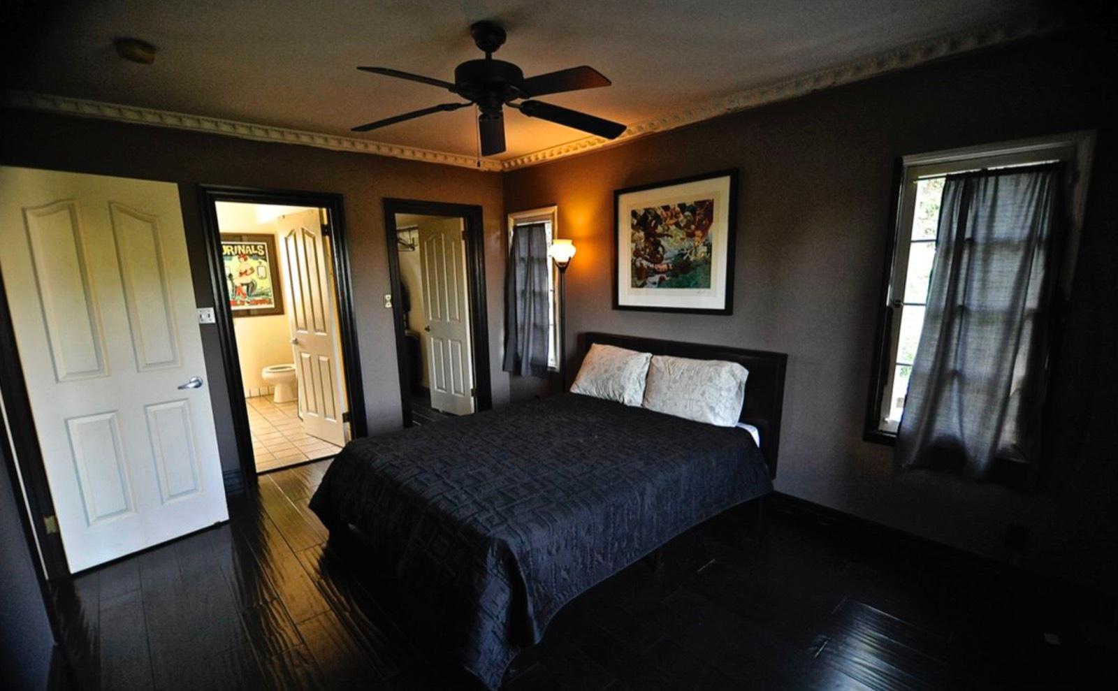 Gothic Prop House — photo 11