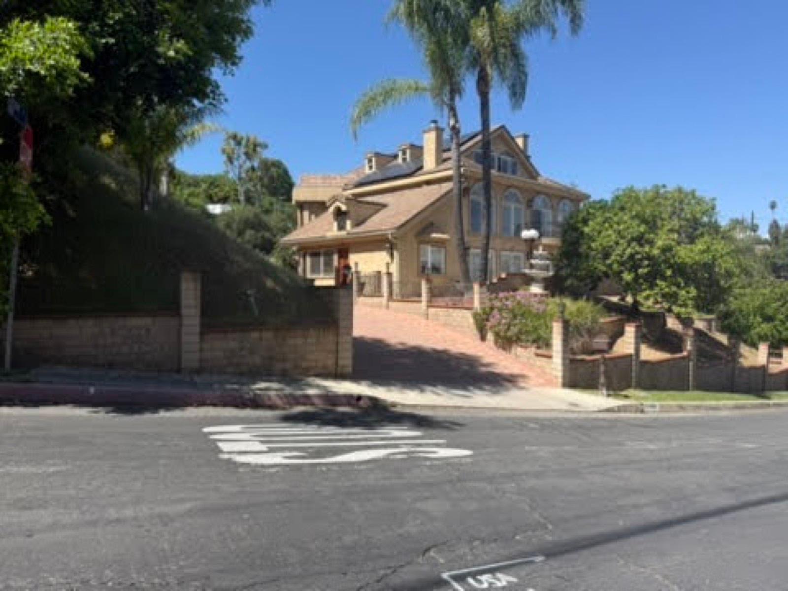 Greek style mini mansion encino hills — photo 7