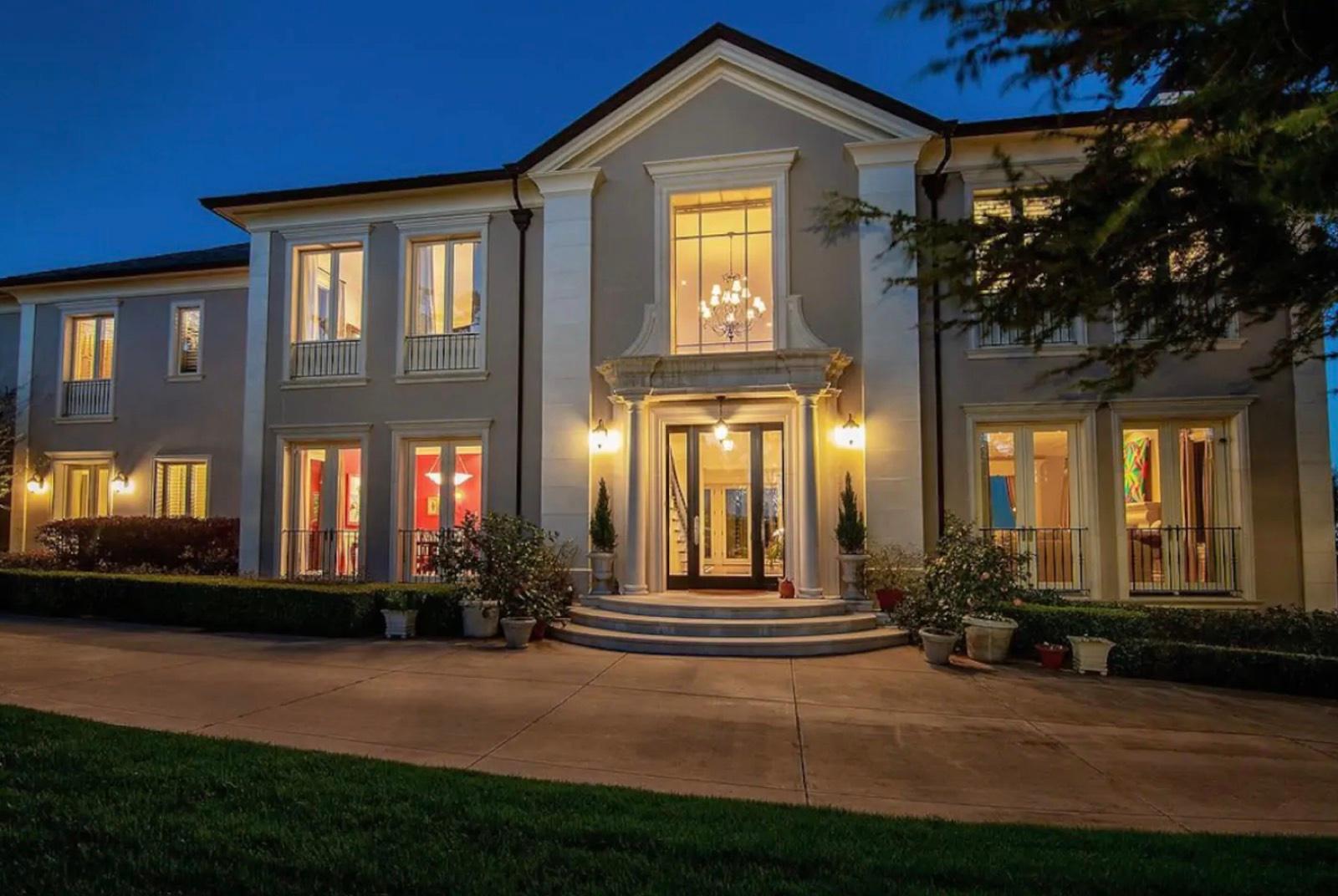 G's Bel Air Chateau — photo 2