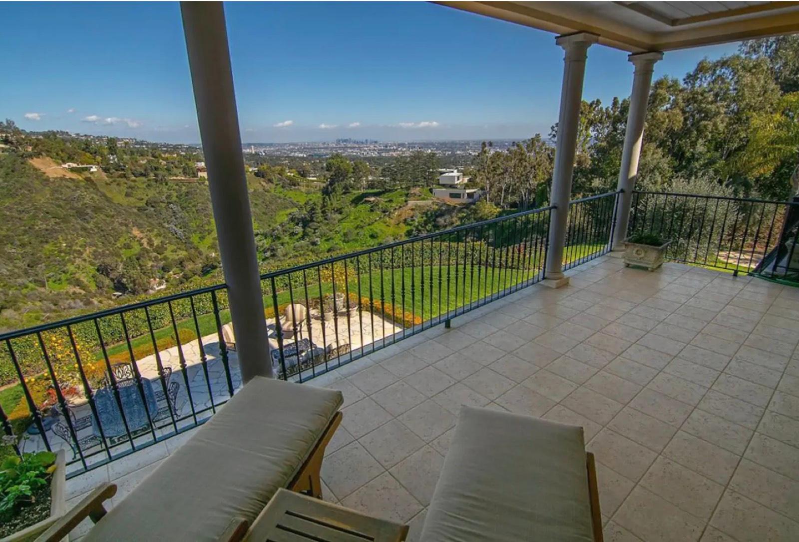 G's Bel Air Chateau — photo 1