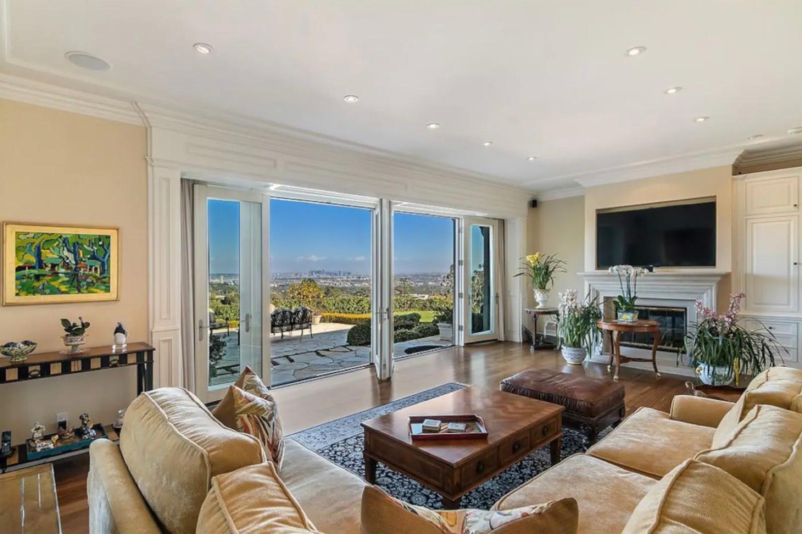 G's Bel Air Chateau — photo 6