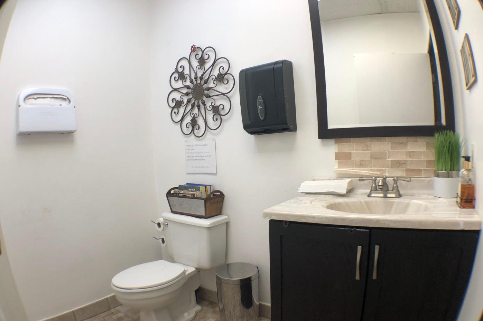 G's Modern Office — photo 10