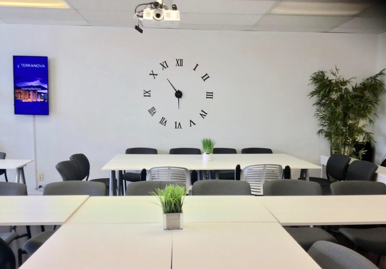 G's Modern Office — photo 1