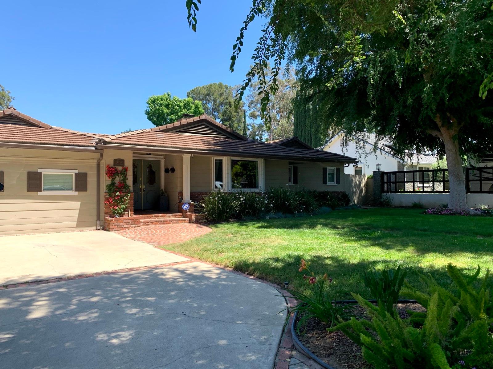 G's Traditional Valley Home — photo 1