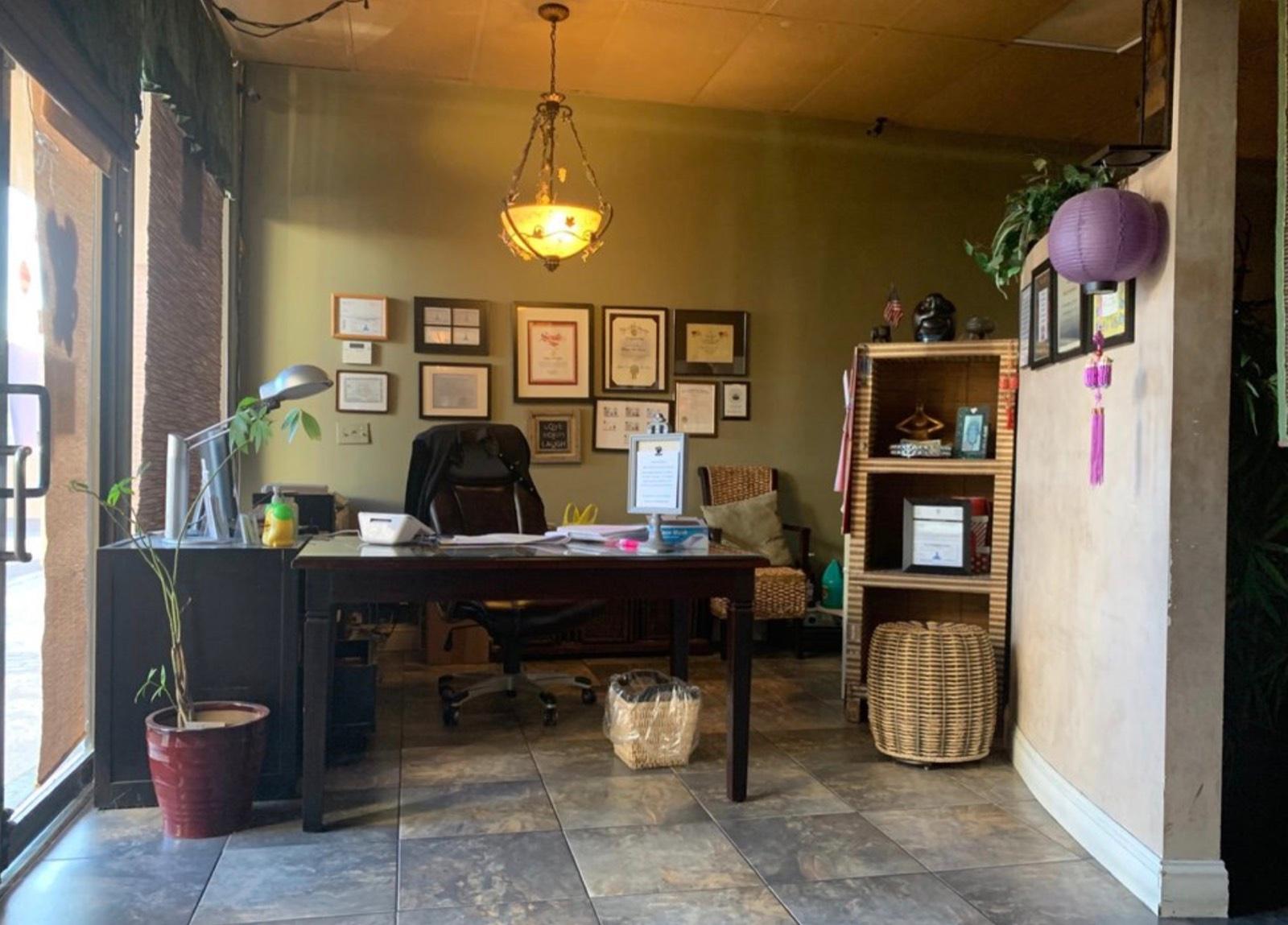 H Massage Parlor — photo 4