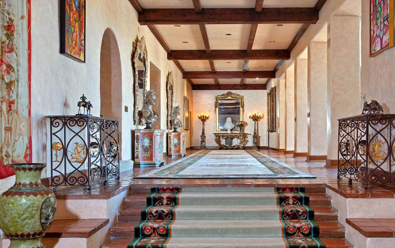 HD's Mega Mansion — photo 12